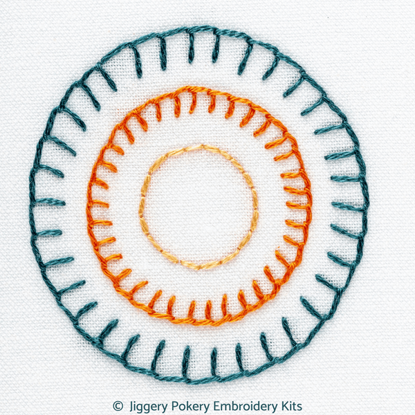 Example of blanket stitch in Jiggery Pokery embroidery stitch guide