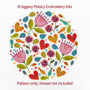 Easy flower embroidery pattern from Jiggery Pokery